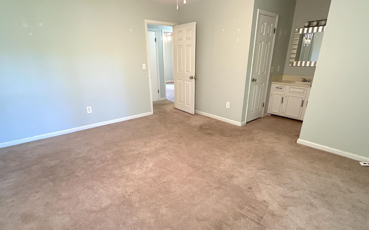 743 Longbranch Drive Photo 16