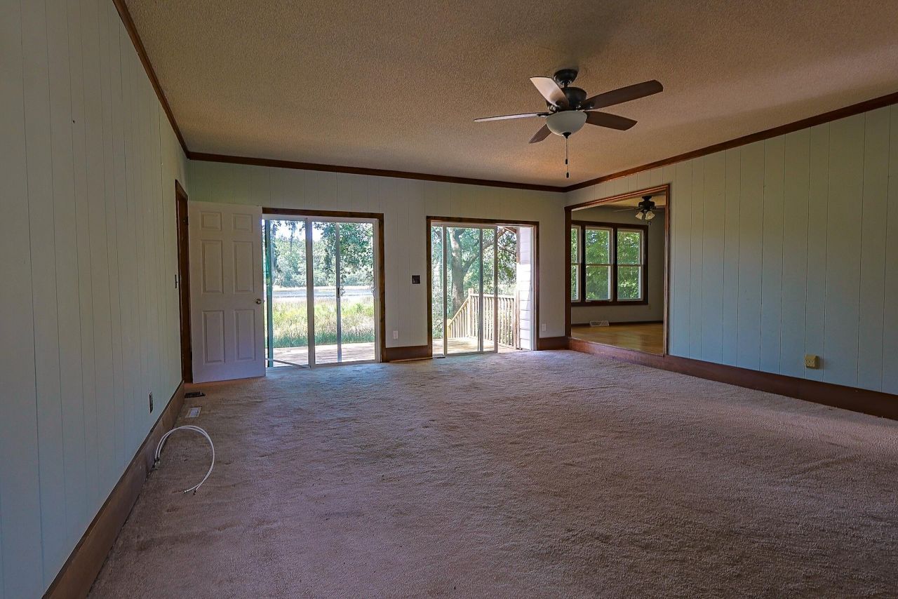 743 Longbranch Drive Photo 6