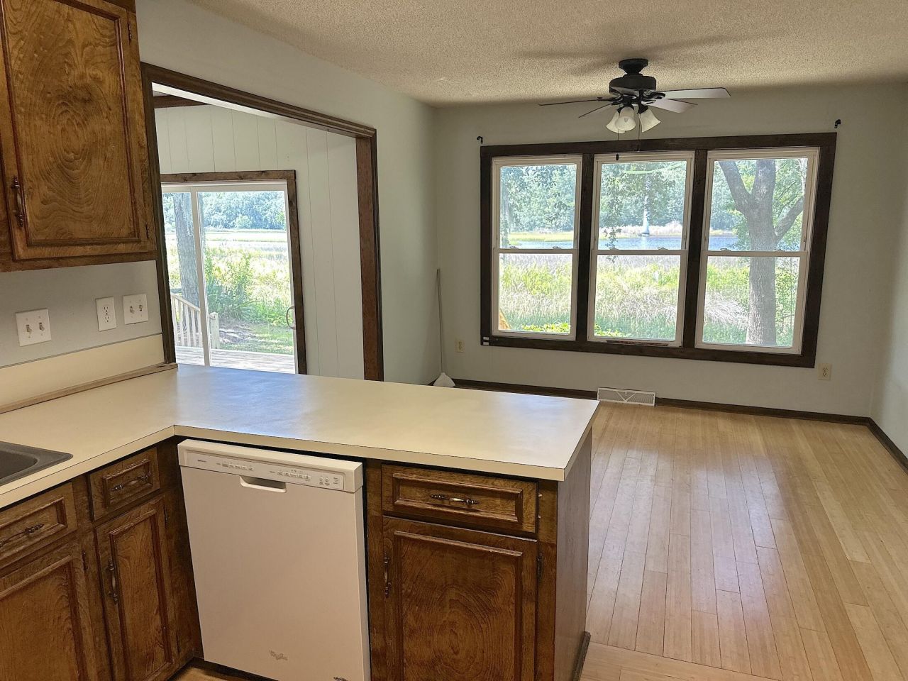 743 Longbranch Drive Photo 8