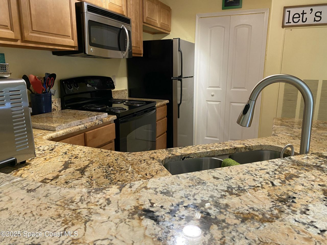 7667 N Wickham Road, Unit 1116, Melbourne, FL 32940 Photo