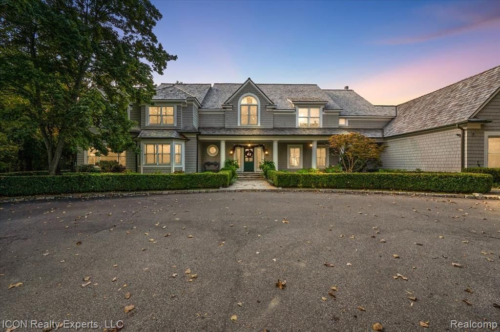 25265 Canterbury Road, Franklin Vlg, MI 48025 Main Photo