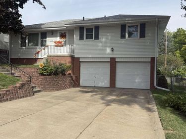 11118 Leavenworth Street, Omaha, NE 68154