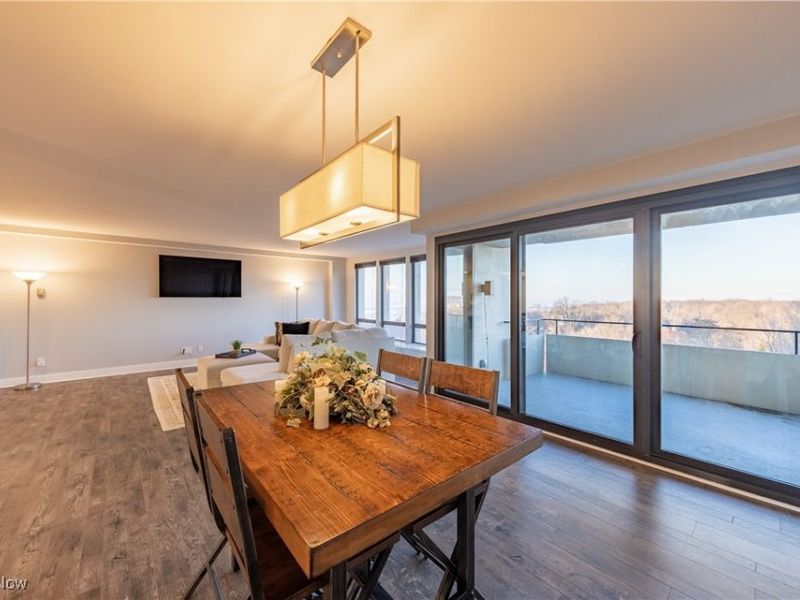 1 Bratenahl Place, Unit 901, Bratenahl, OH 44108 Photo 14