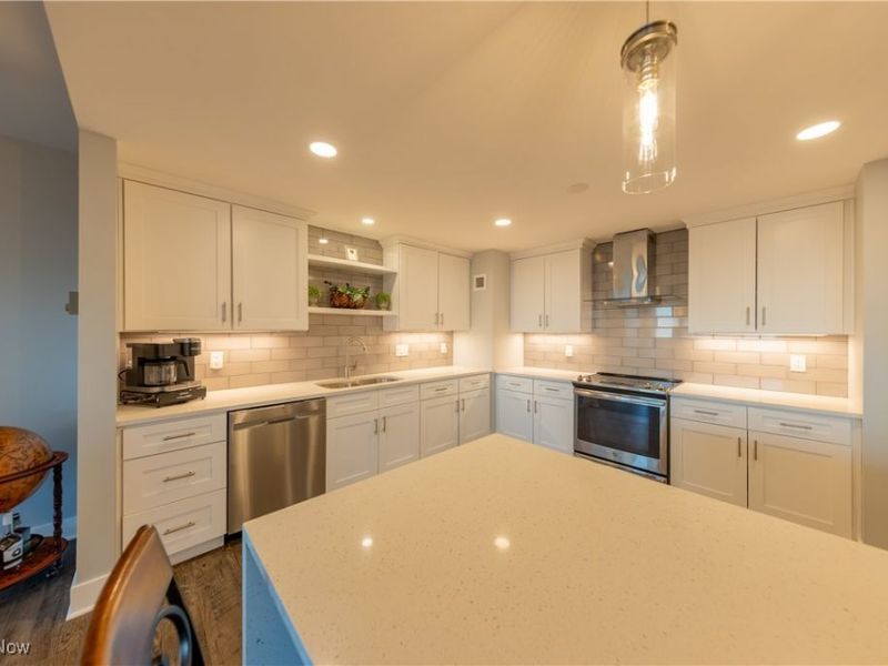 1 Bratenahl Place, Unit 901, Bratenahl, OH 44108 Photo 19