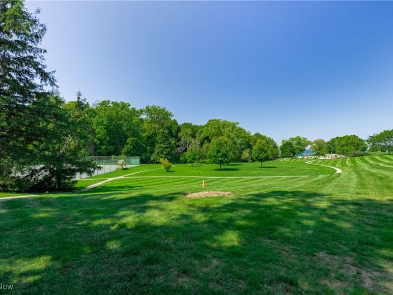 1 Bratenahl Place, Unit 901, Bratenahl, OH 44108 Photo 6