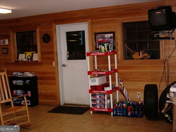 24 Guinn Street, Homeland, GA 31537