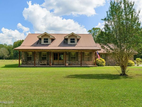 488 Rawls Springs Loop Road, Hattiesburg, MS 39402