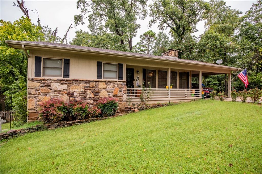 16 Coverack Lane, Bella Vista, AR 72714 Main Photo