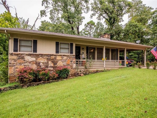 16 Coverack Lane, Bella Vista, AR 72714