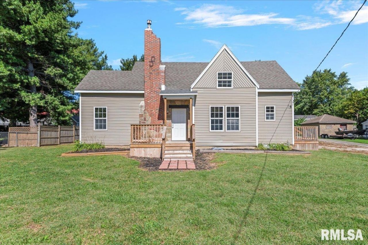 116 E Center Street, Mt Auburn, IL 62547 Main Photo