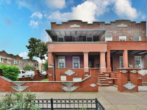 121 Riverdale Avenue, Brooklyn, NY 11212