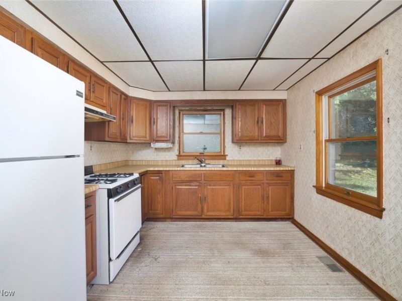 3927 Daisyview Street, Shadyside, OH 43947 Photo 2