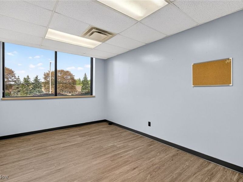 852 Highland Road E, Macedonia, OH 44056 Photo 15