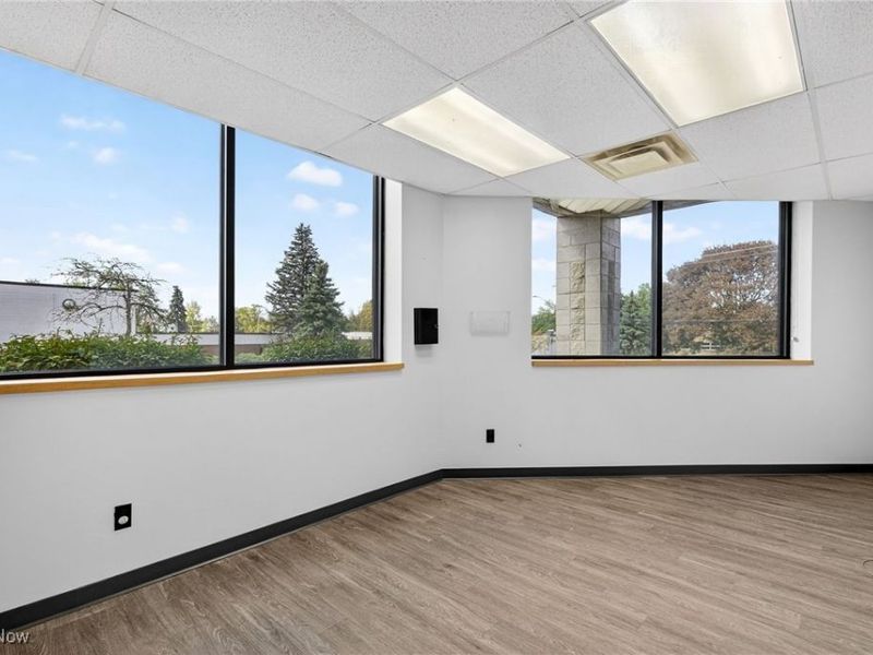 852 Highland Road E, Macedonia, OH 44056 Photo 16