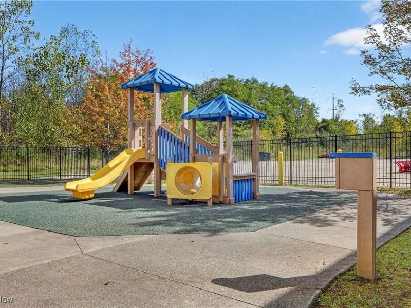 852 Highland Road E, Macedonia, OH 44056 Photo 27