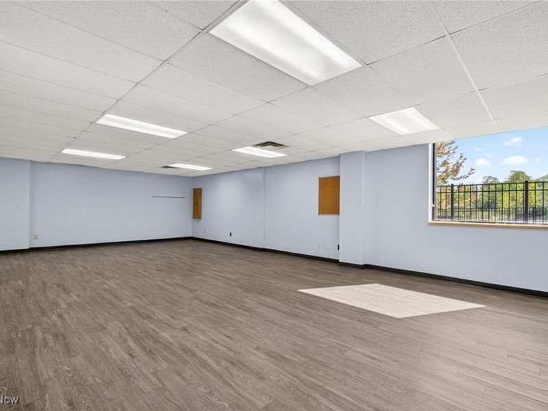 852 Highland Road E, Macedonia, OH 44056 Photo 8