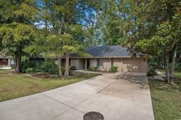 115 Hickory Dr. photo 4