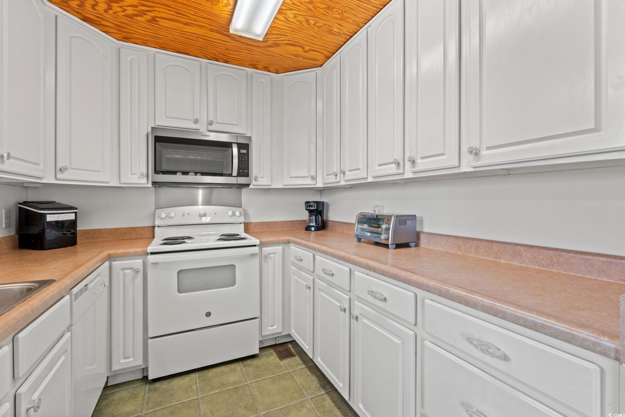 308 54th Ave. N Photo 8