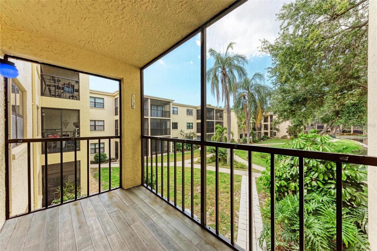 305 30th Avenue W, Unit A210, Bradenton, FL 34205 Photo