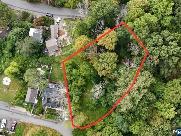 2 Roberts Place, STANHOPE, NJ 07874