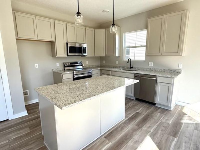 55 Oldham Lane , Delaware, OH 43015 Photo 4