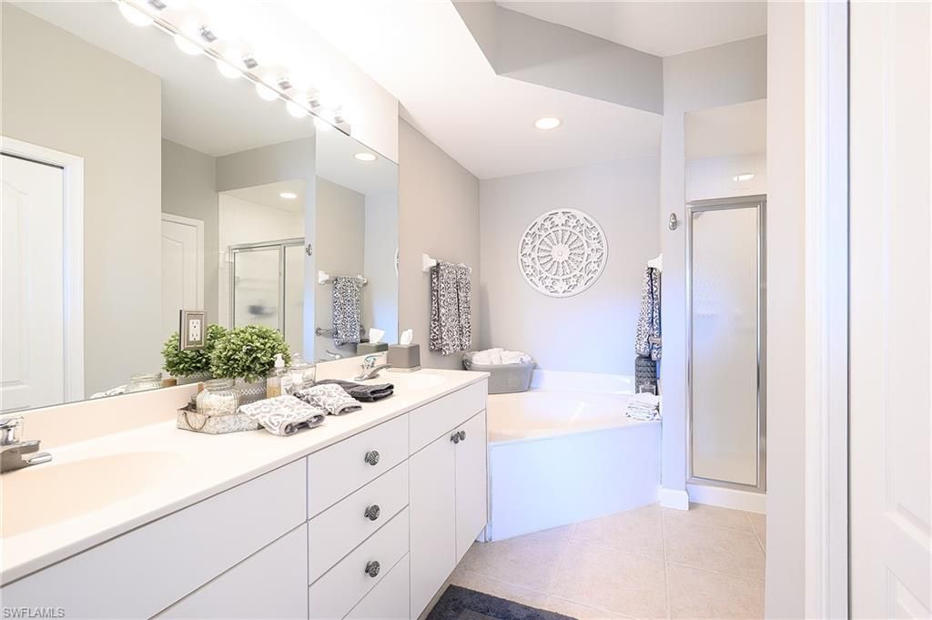 2371 Ravenna Blvd, Unit 101, Naples, FL 34109 Photo