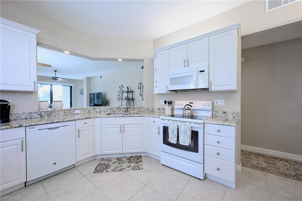 2371 Ravenna Blvd, Unit 101, Naples, FL 34109 Photo