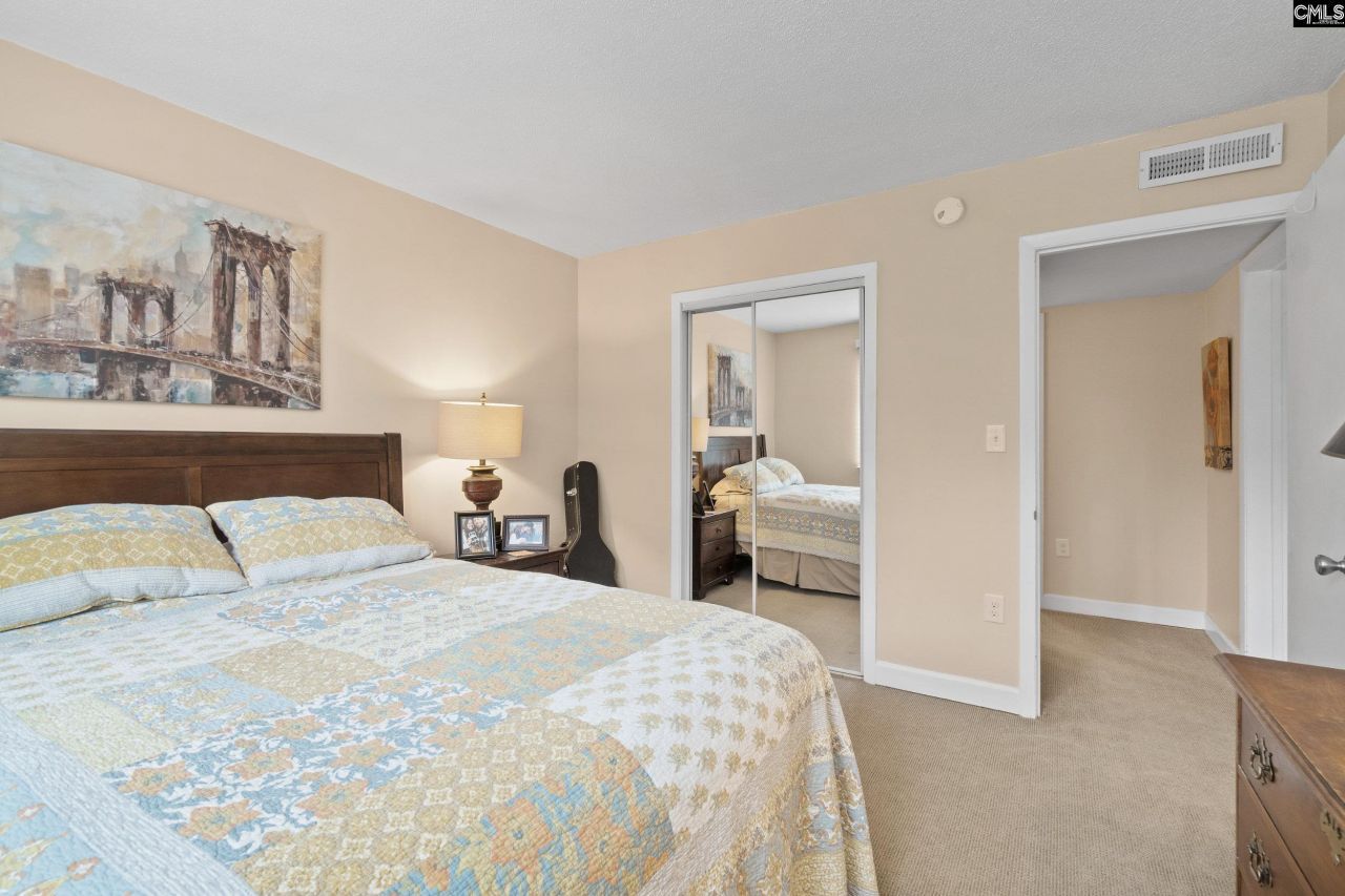 1825 St Julian Place Photo 15