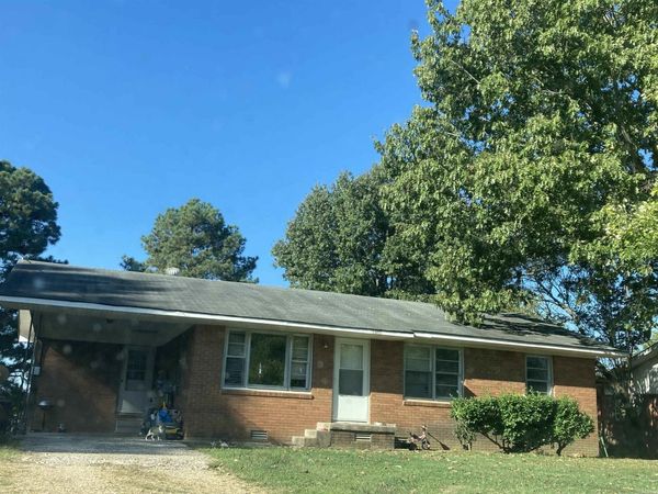 1350 W North Street, Piggott, AR 72454