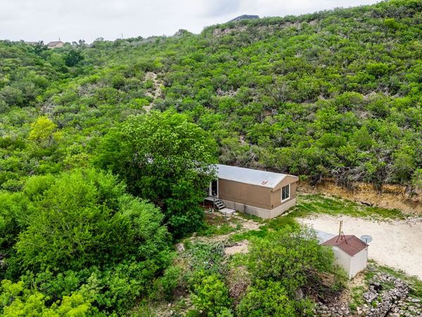 18525 County Road 5722, Castroville, TX 78009