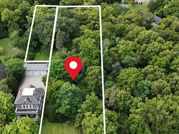 1239 Springfield Pike, Wyoming, OH 45215