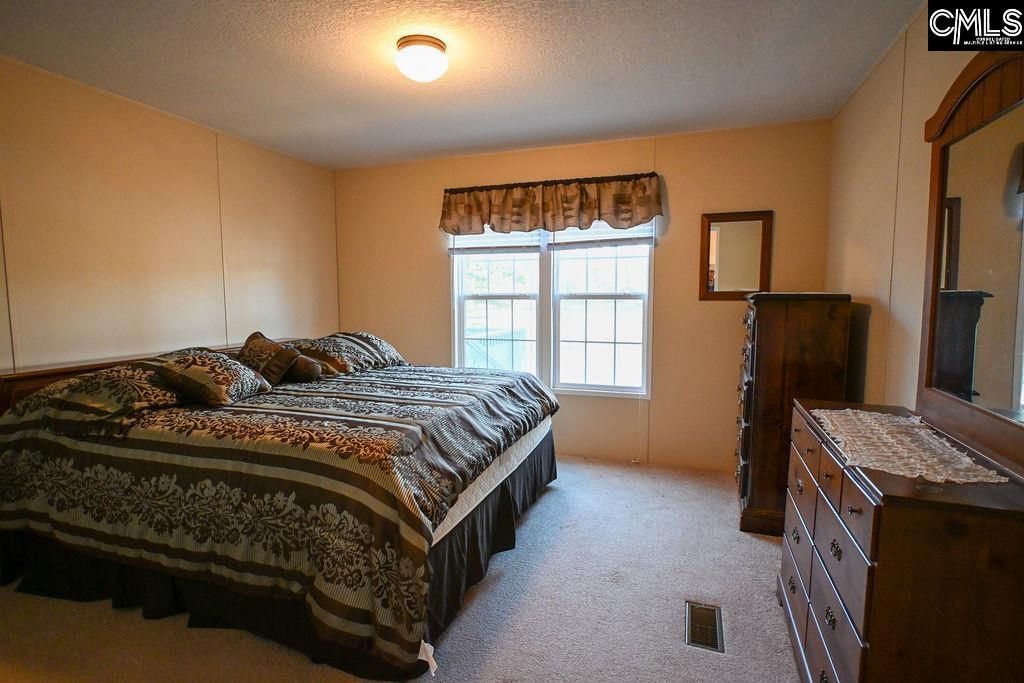 143 Westshore Drive Photo 10