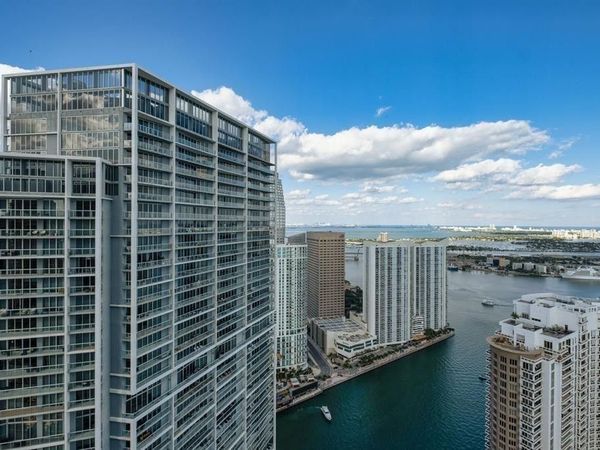 465 Brickell Avenue, Unit 2706, Miami, FL 33131