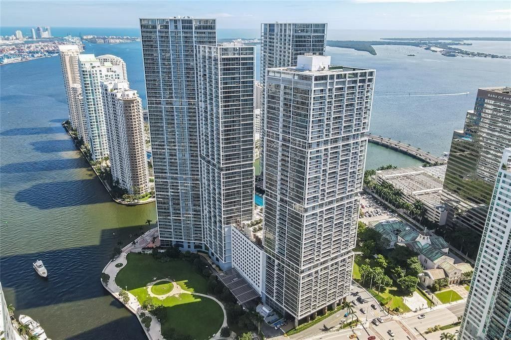 465 Brickell Avenue, Unit 2706, Miami, FL 33131 Photo