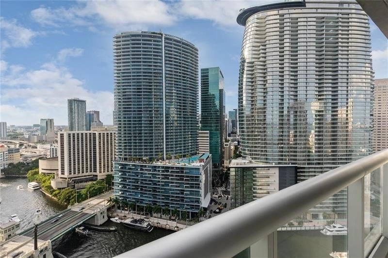 465 Brickell Avenue, Unit 2706, Miami, FL 33131 Photo