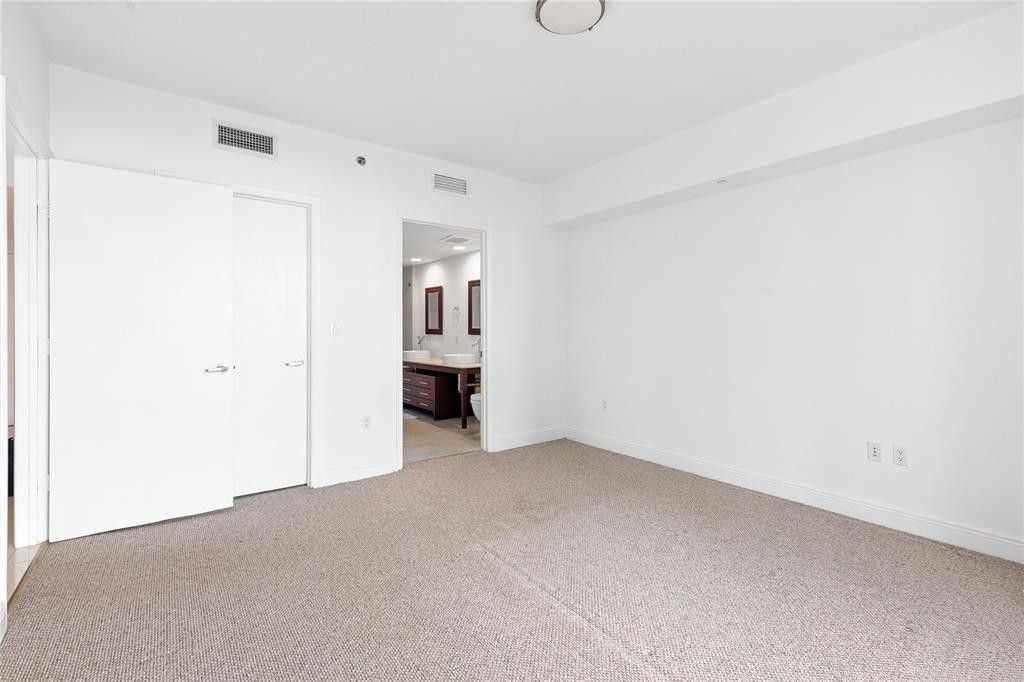 465 Brickell Avenue, Unit 2706, Miami, FL 33131 Photo