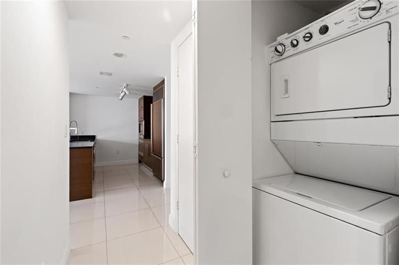 465 Brickell Avenue, Unit 2706, Miami, FL 33131 Photo