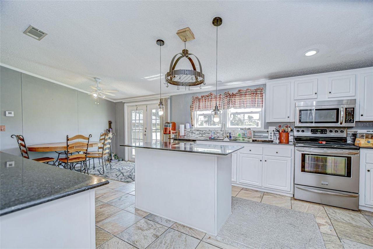 43650 County Road 54 E, Kathleen, FL 33849 Photo