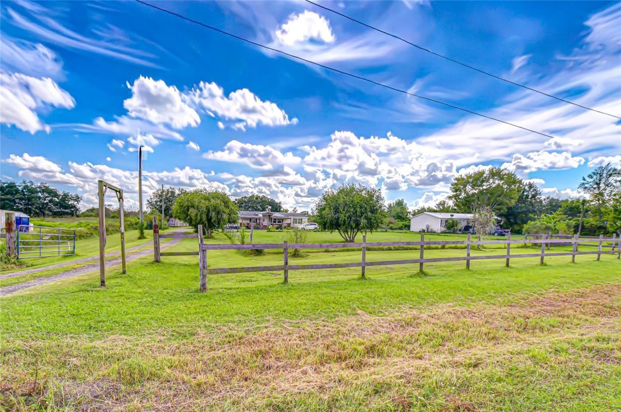 43650 County Road 54 E, Kathleen, FL 33849 Photo