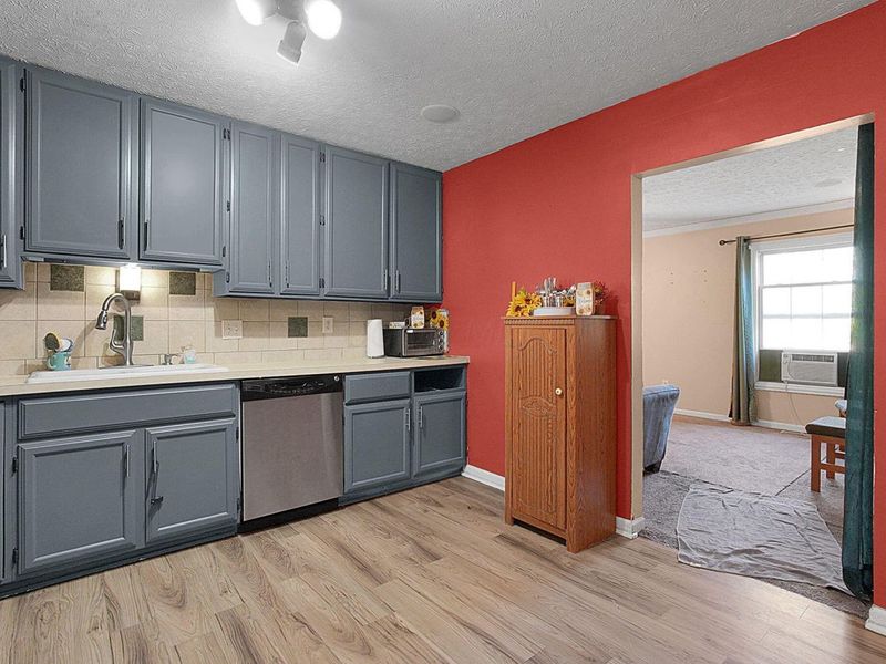 1068 Tobi Drive, Columbus, OH 43207 Photo 14