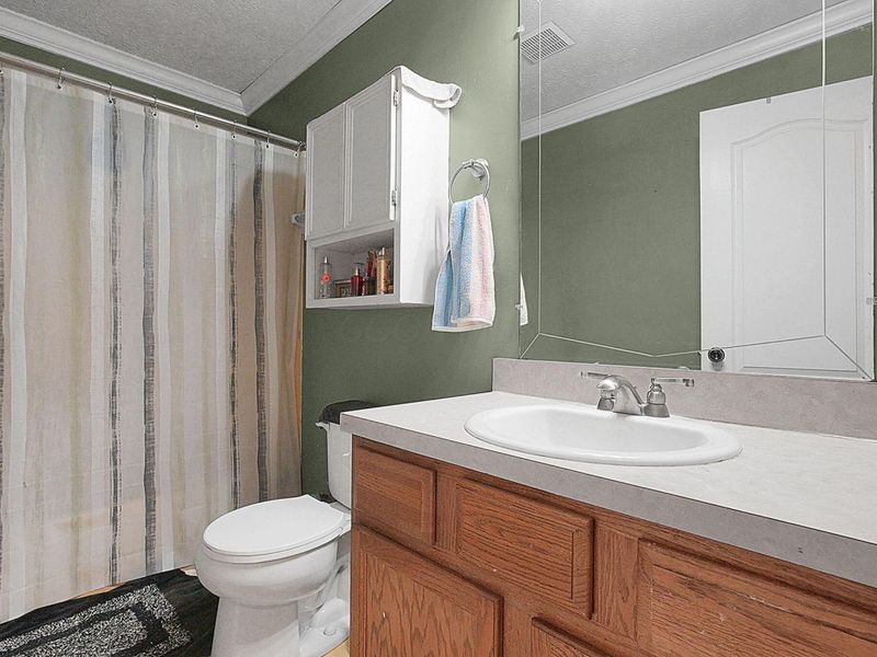 1068 Tobi Drive, Columbus, OH 43207 Photo 26