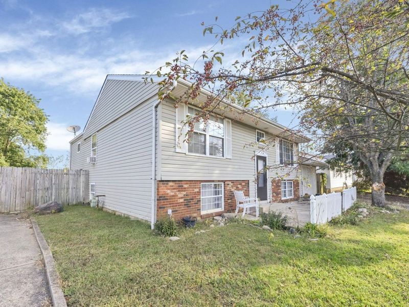 1068 Tobi Drive, Columbus, OH 43207 Photo 3