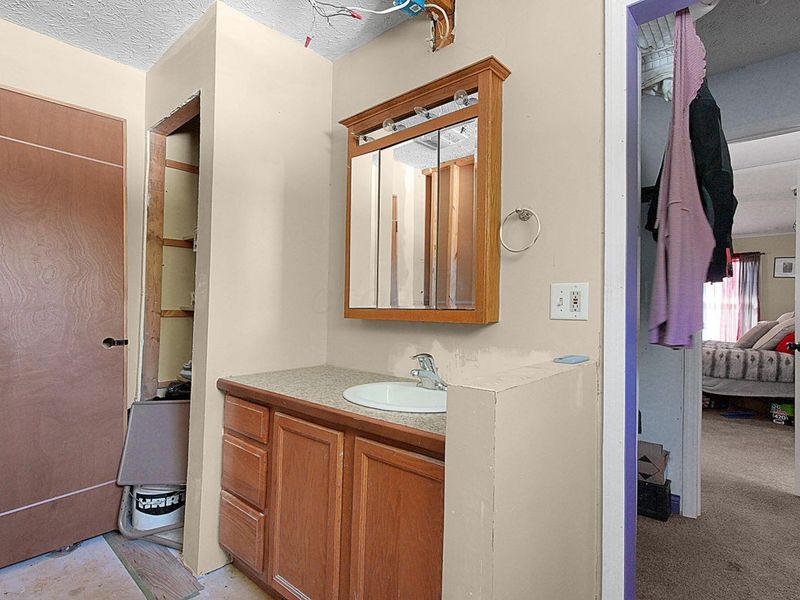 1068 Tobi Drive, Columbus, OH 43207 Photo 31