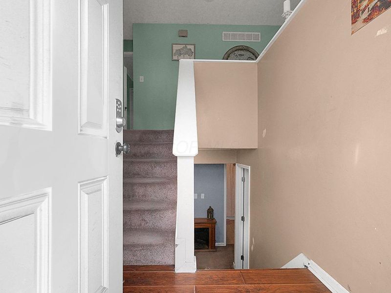 1068 Tobi Drive, Columbus, OH 43207 Photo 5