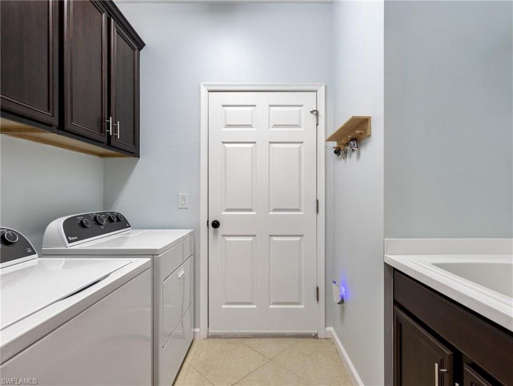 10260 Glastonbury Cir, Unit 102, Fort Myers, FL 33913 Photo