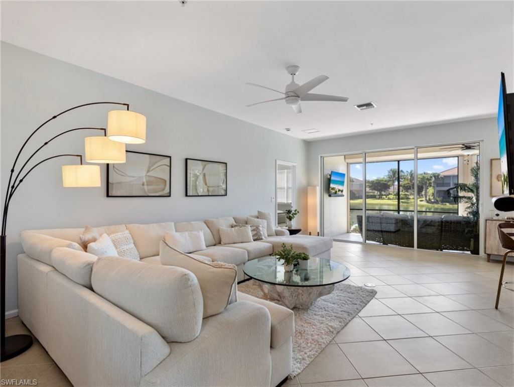 10260 Glastonbury Cir, Unit 102, Fort Myers, FL 33913 Photo