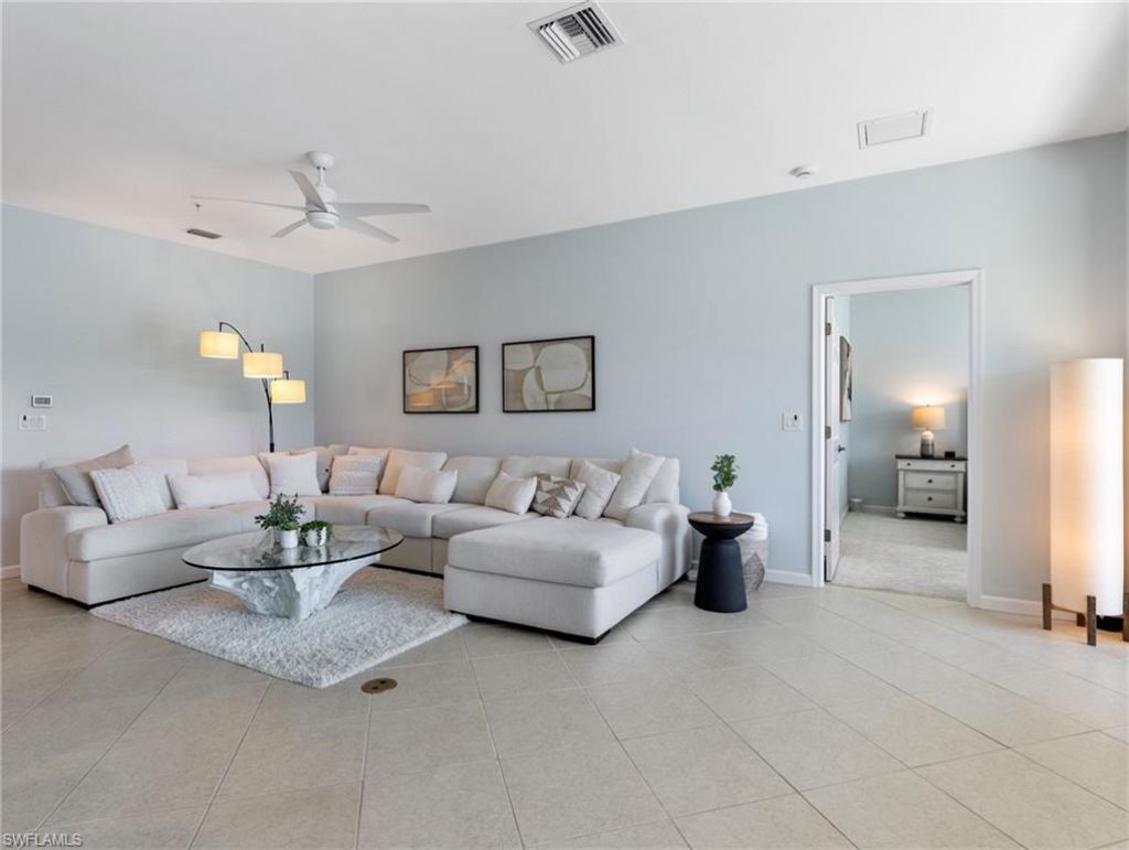 10260 Glastonbury Cir, Unit 102, Fort Myers, FL 33913 Photo
