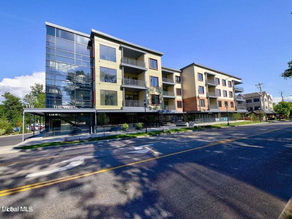 116 West Avenue, Unit 208, Saratoga Springs, NY 12866