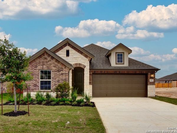 1661 Couser Avenue, New Braunfels, TX 78132