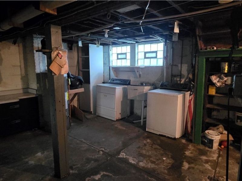 559 Patterson Avenue, Akron, OH 44310 Photo 16